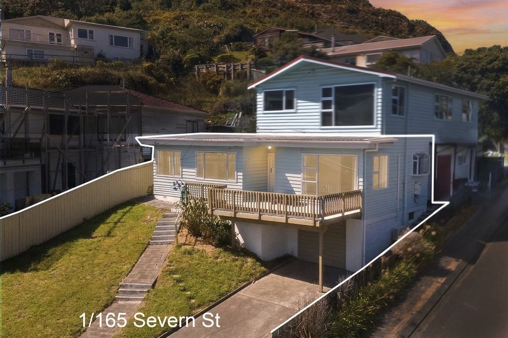 165 Severn Street, Island Bay