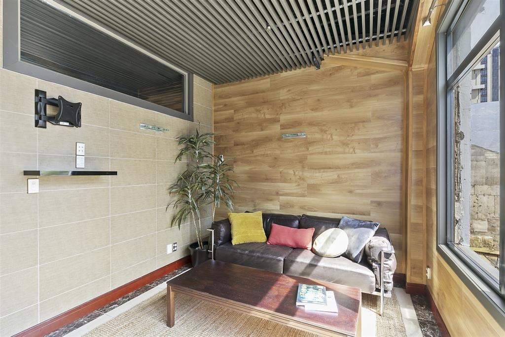 21 Left Bank, Te Aro