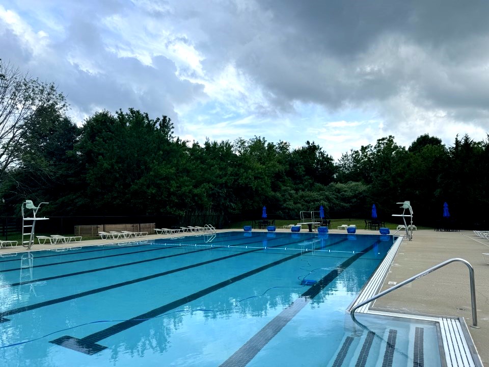 pool.jpg
