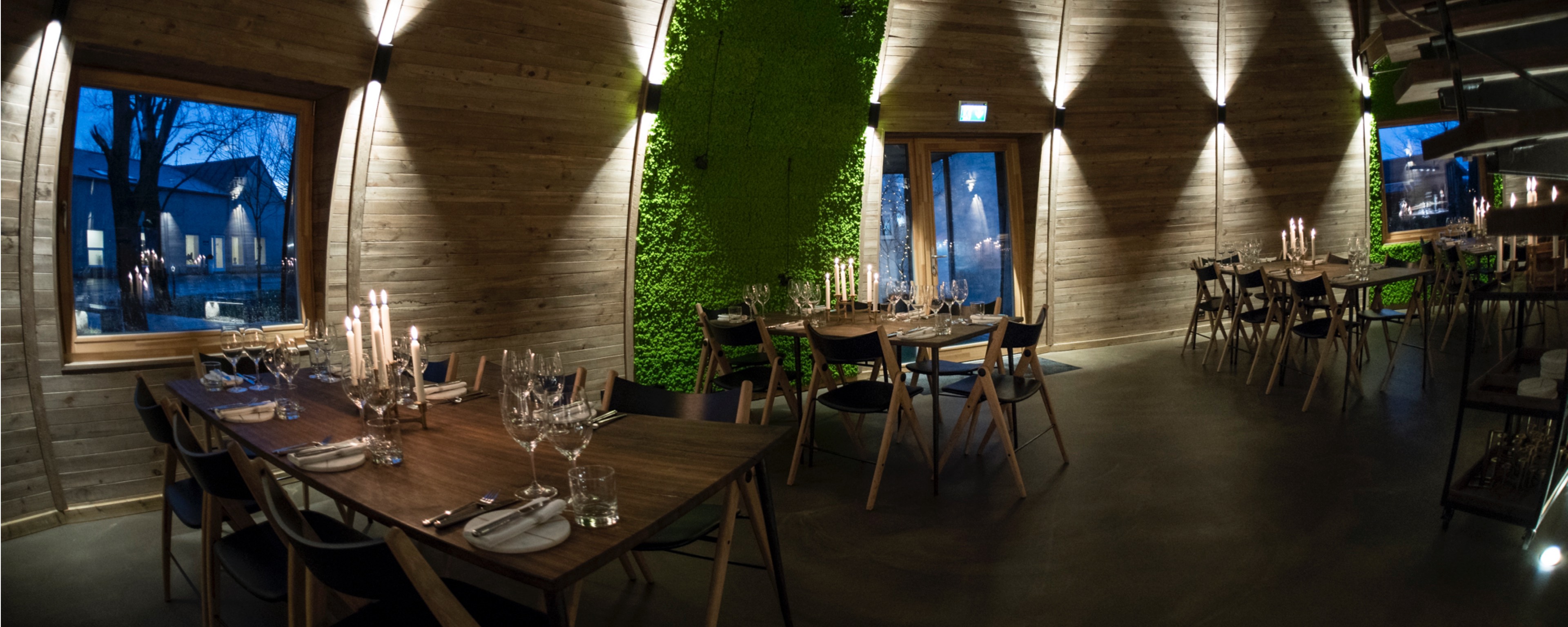 Kupolbyggnaden med Restaurant domæne
