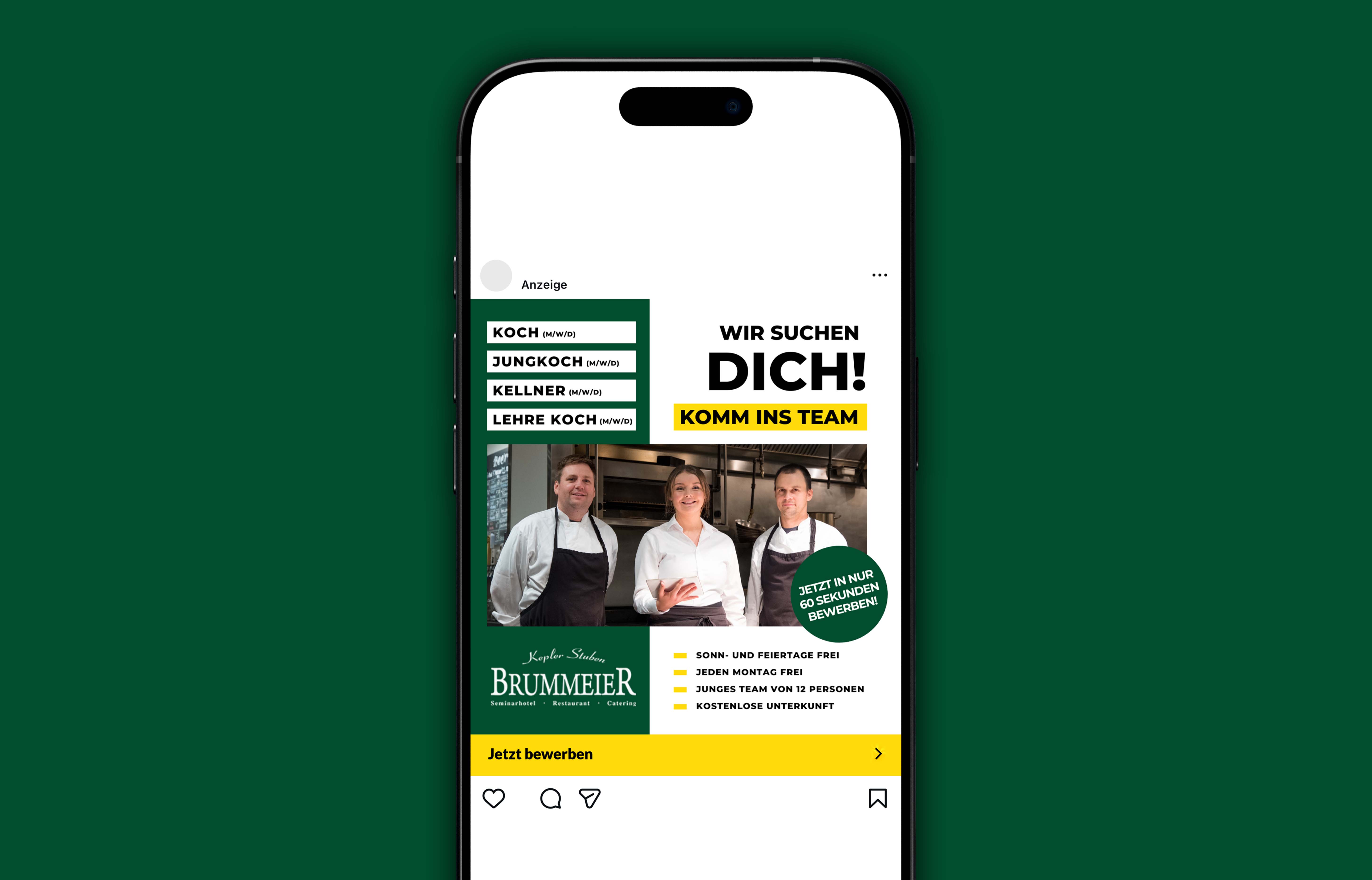 Instagram-Stellenanzeige des Seminarhotels Brummeier mit Foto von drei Mitarbeitenden in Kochkleidung und Text: Koch, Jungkoch, Kellner, Lehre Koch gesucht, jetzt in 60 Sekunden bewerben, Sonntag und Feiertage frei, jeden Montag frei, junges Team von 12 Personen, kostenlose Unterkunft.