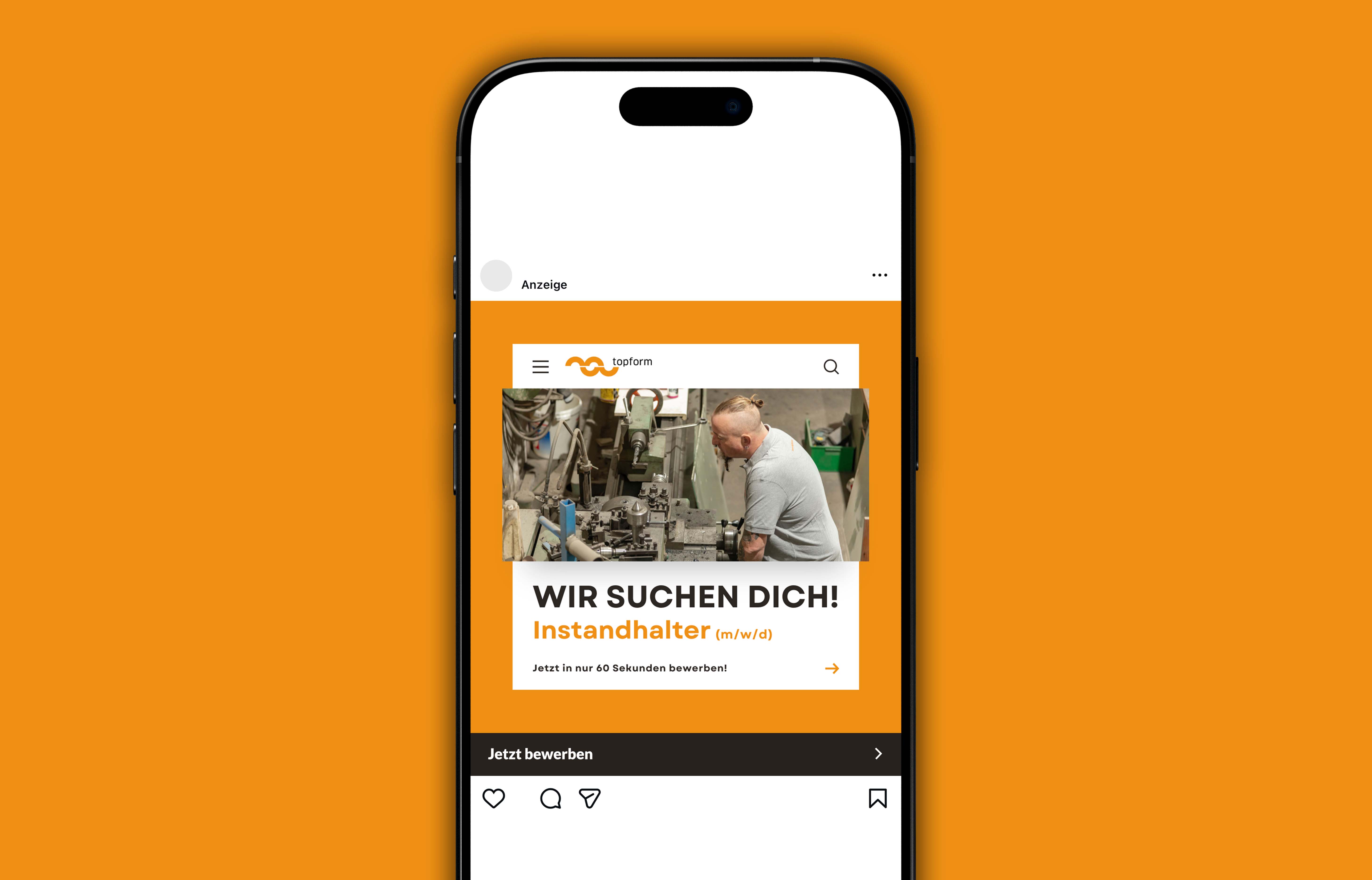 Smartphone zeigt Stellenanzeige von topform mit Bild eines Mannes, der an einer Maschine arbeitet, und Text Wir suchen dich! Instandhalter (m/w/d).