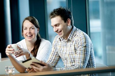 Headlight väljer affärssystem från Visma