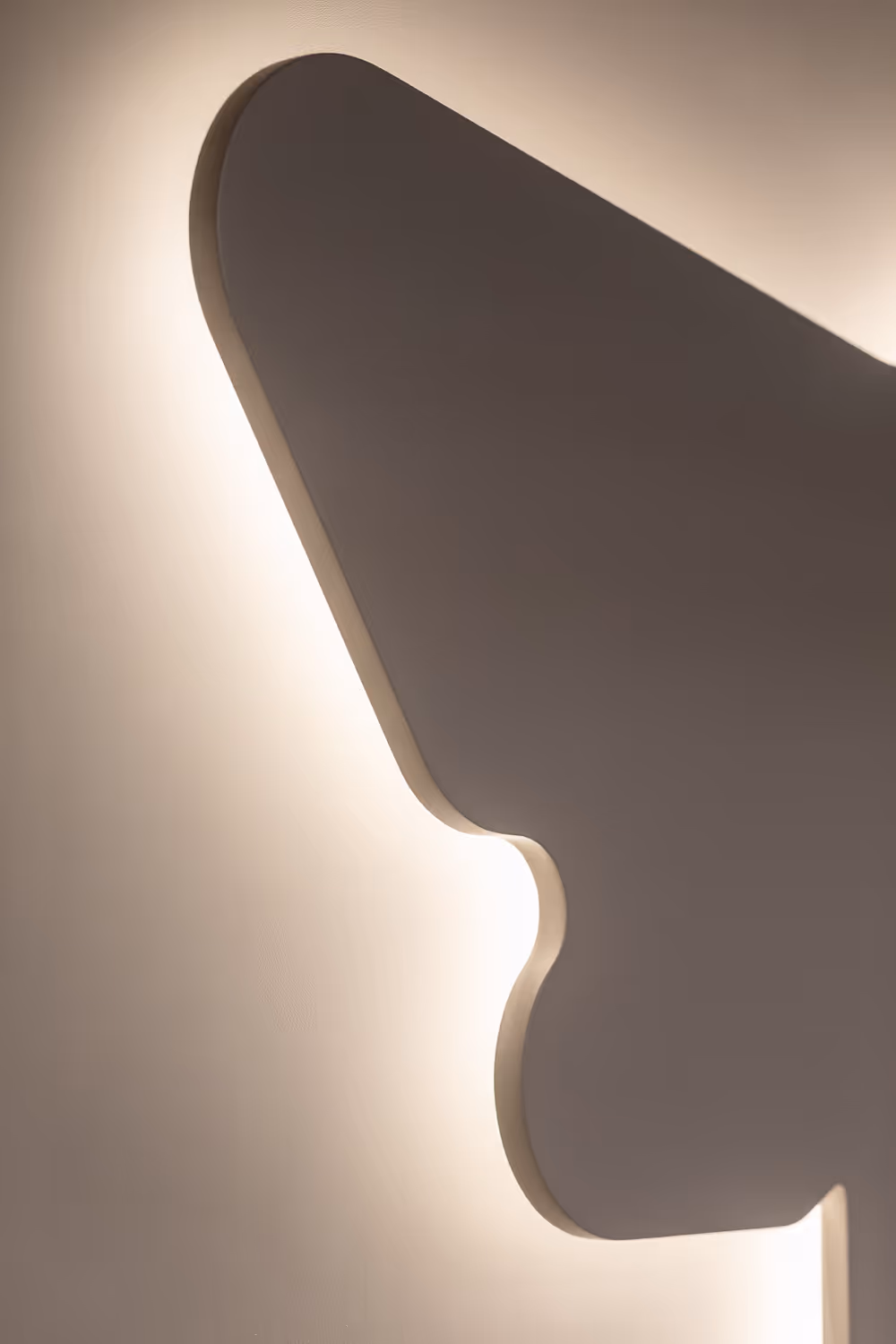 Проект інтер'єру магазину T.Mosca в River Mall, Київ, Україна