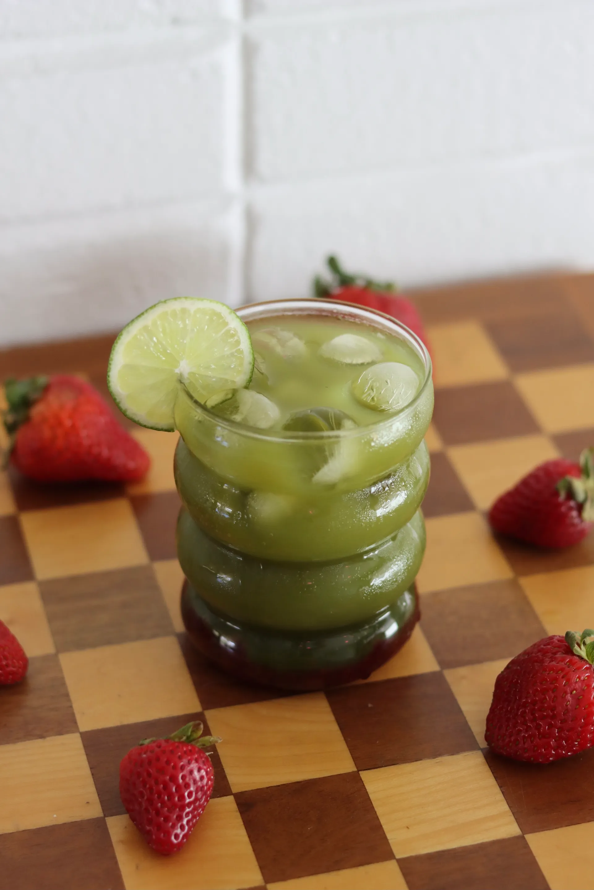 Mocktail: Matcha Strawberry