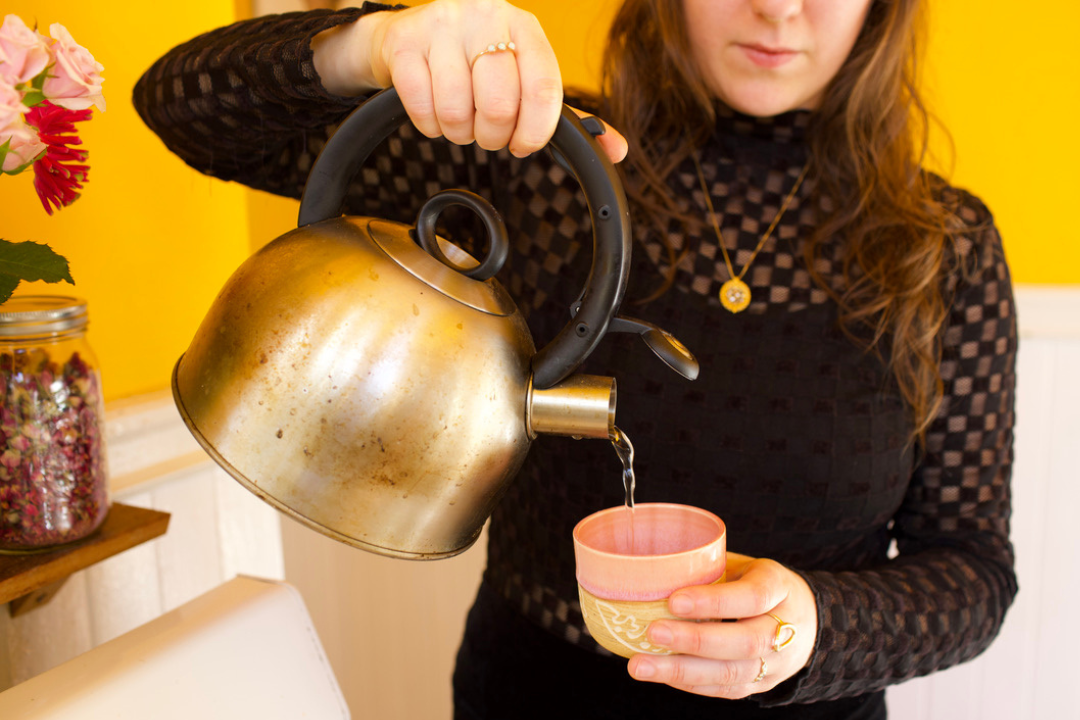 Bring your team together for a corporate wellness experience that blends "coffee" tasting, mindfulness, and unique herbal coffee alternatives. Connect, recharge, and explore delicious caffeine-free and adaptogen-rich drinks in this interactive team building workshop.