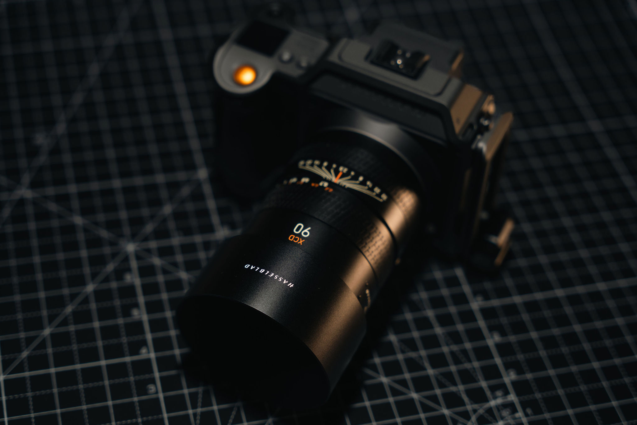 Hasselblad XCD 2.5/90V portrait lens featured in an Eidos Photography blog about premium Rome portrait photography and high-end photoshoots.