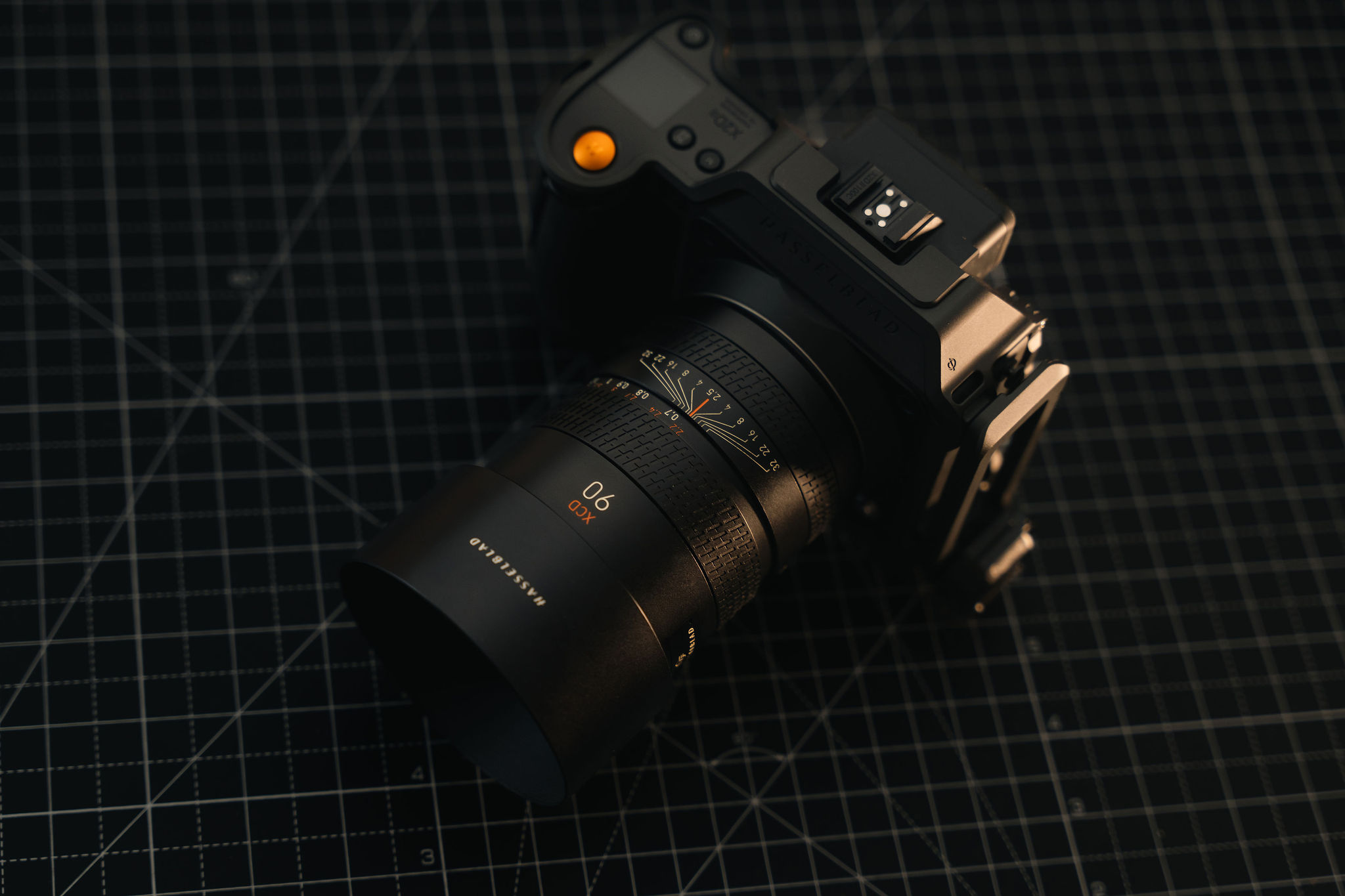 Professional Hasselblad portrait lens for high-end Rome photoshoots by Eidos Photography.