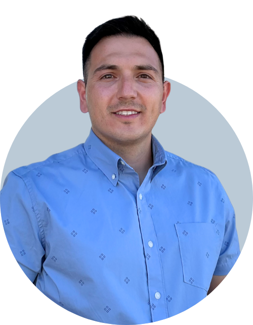 Headshot of Erik Torres