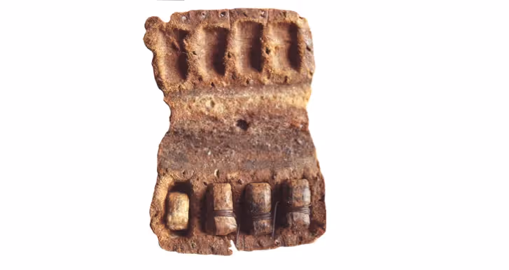 Tefilin (filacterias) encontrados en Qumrán y el Shemá