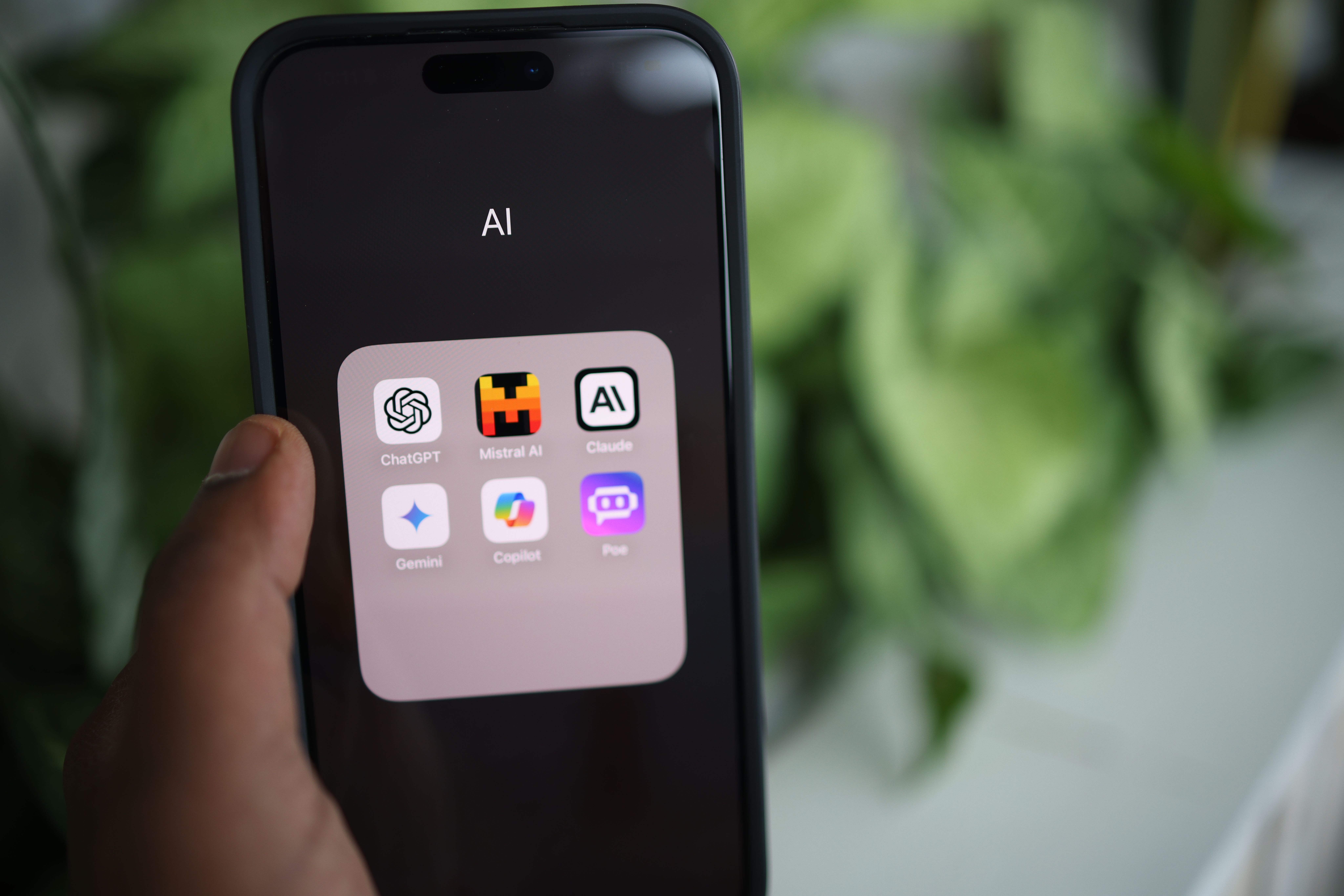 AI Sourcing Agents vs. Recruiting Agencies: What Actually Automates Hiring in 2026
