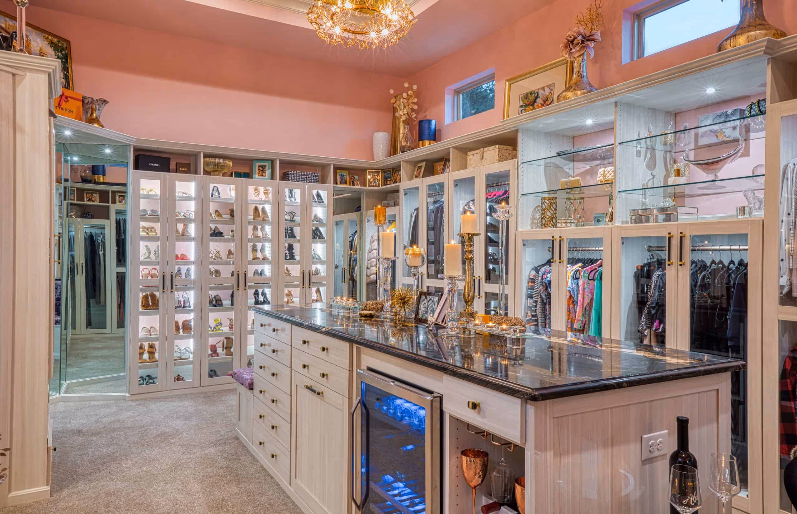 How to Turn a Spare Bedroom into a Diva Closet