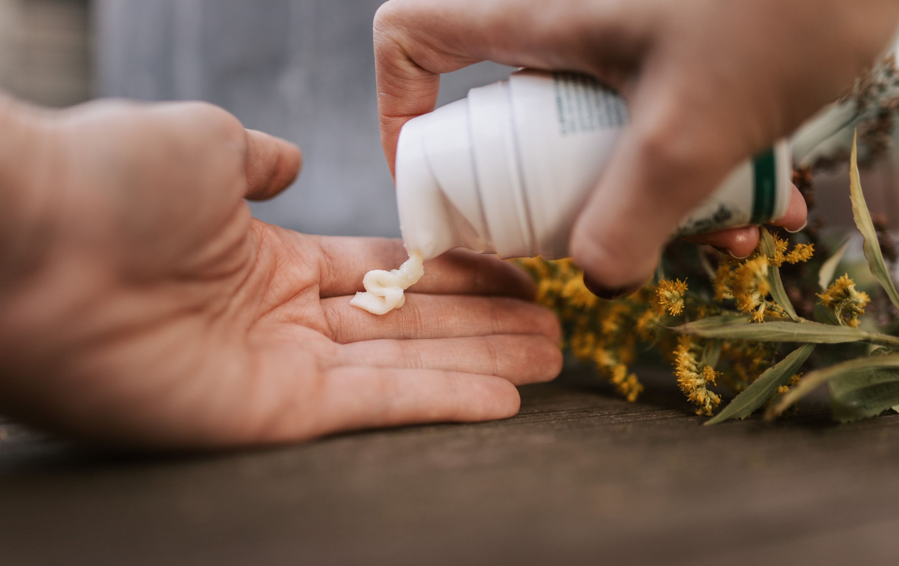 Kritické faktory stability přírodní kosmetiky. Proč obal rozhoduje o kvalitě?