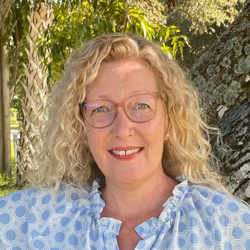 Headshot of Dr Jessica Ciavarella