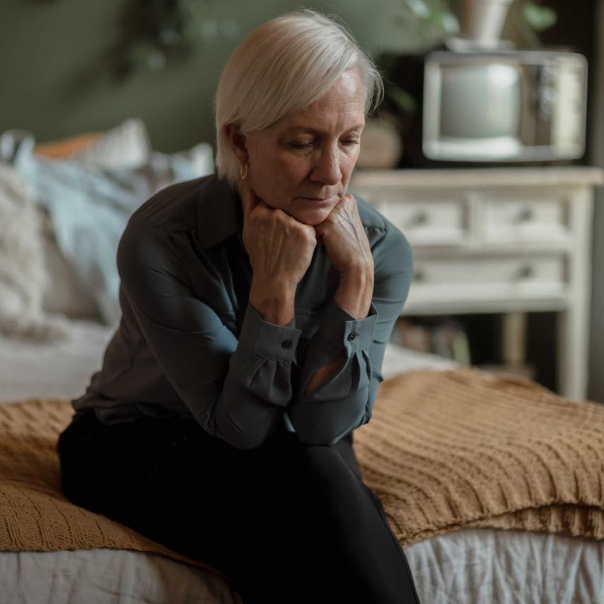 Panic Attacks in the Elderly: Symptoms, Causes & Support for Seniors