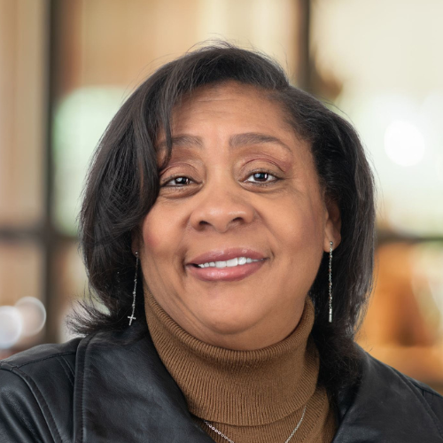 Headshot of Marian Robinson