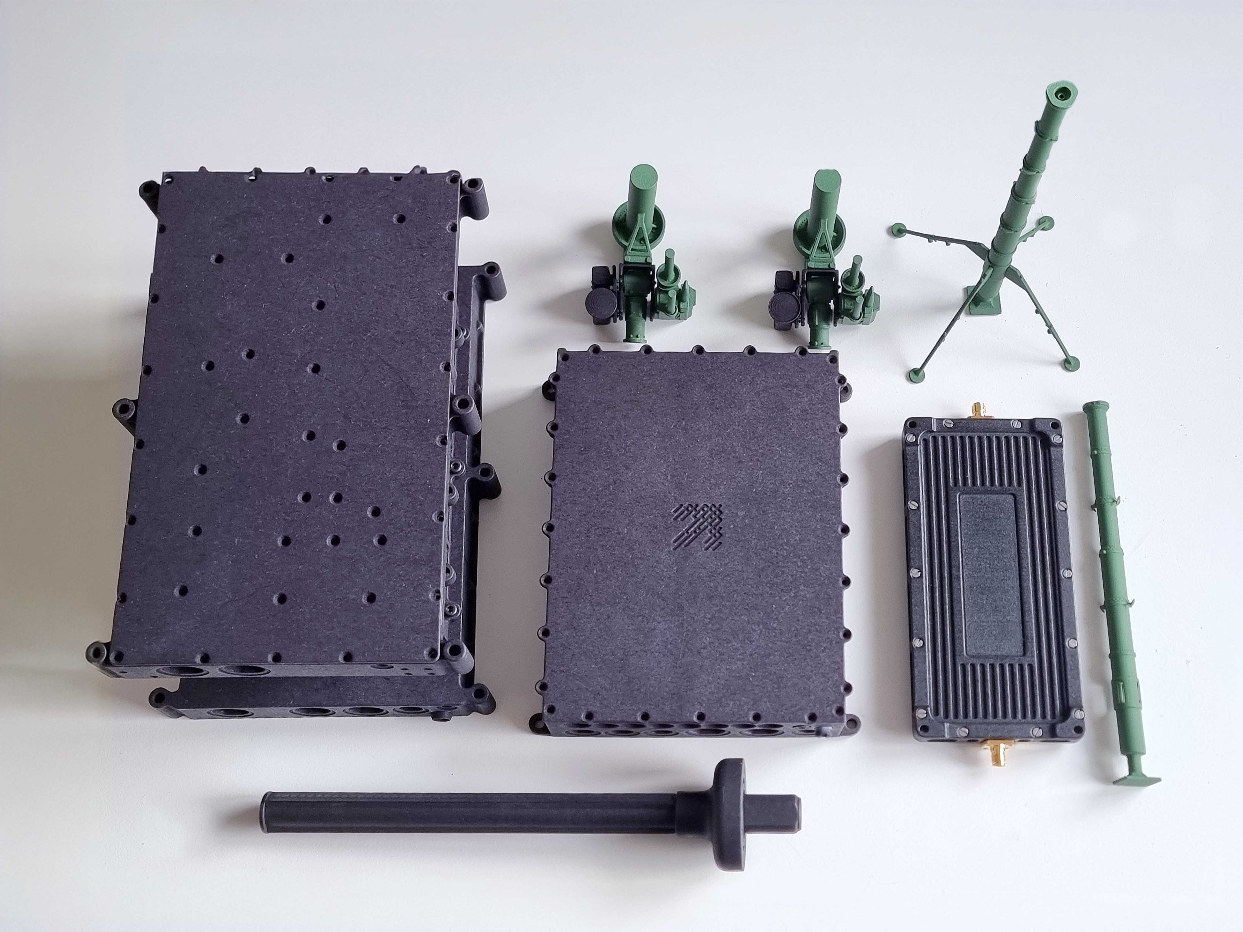 A miniature defence system model