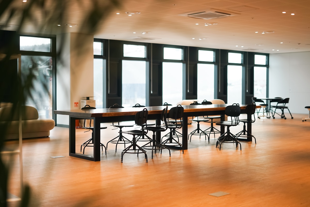 How Much Context Does an AI Coach Need About My Employees?