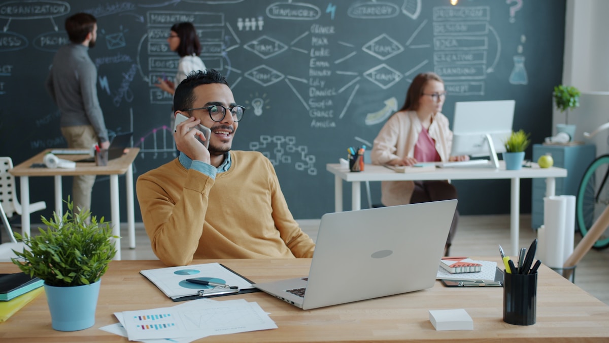 How Do AI Coaching Systems Learn Safely from Real User Interactions?