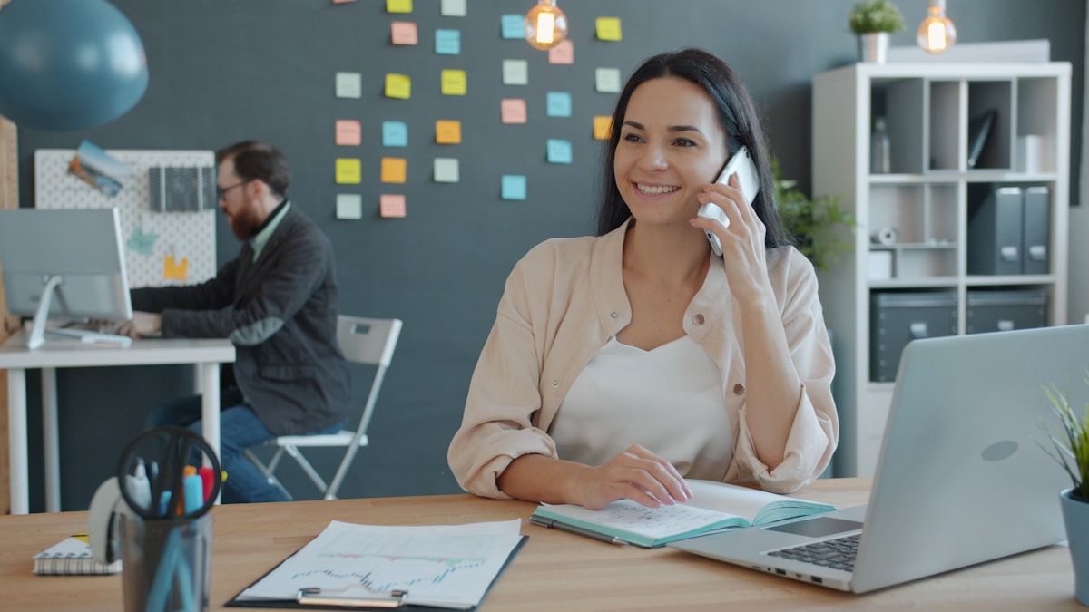 How AI Coaching Creates Consistent Management Quality Across Locations