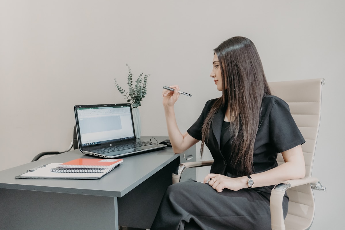 How Does AI Coaching Work in the Flow of Daily Work?