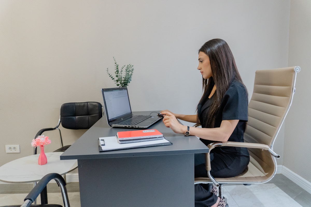 Real-Time Coaching During 1:1s — How It Works