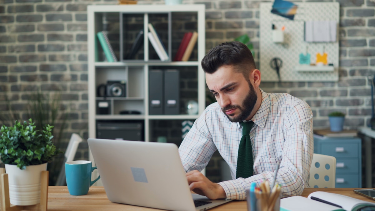 How to Coach Managers Through Layoffs, Reorganizations, and Burnout: A CHRO's Guide to Leading Through Crisis