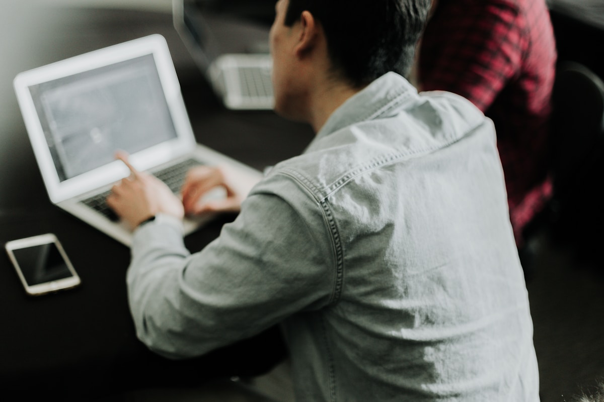 How to Select Leadership Development Tools with Engagement Metrics: A CHRO's Buyer's Guide