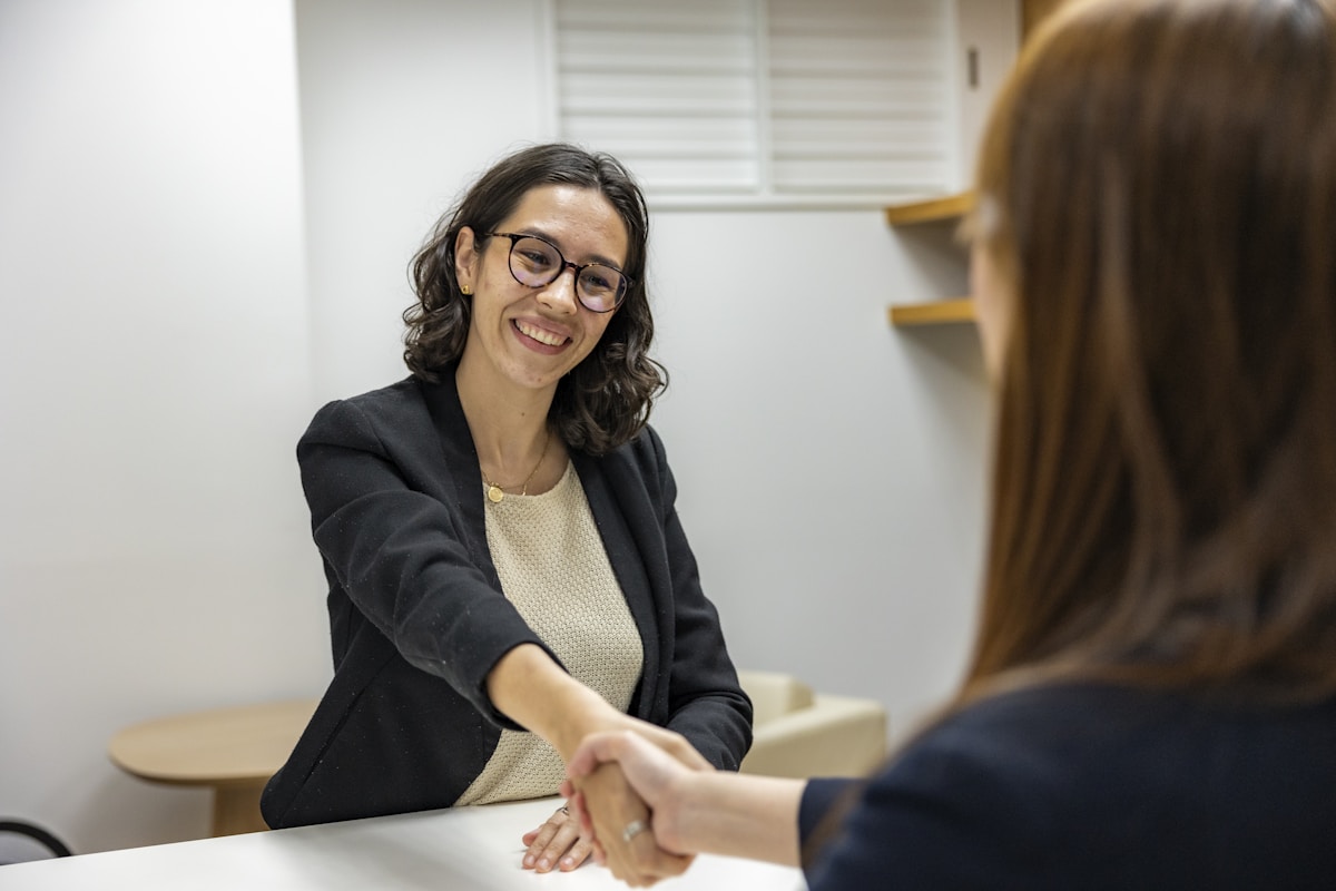 How AI Coaching Complements Human Coaches and L&D Programs: A Strategic Framework for CHROs