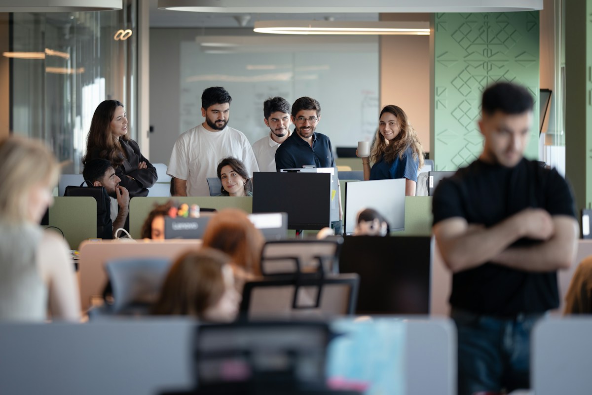 What Data and Visibility Should People Teams Expect from AI-Powered Learning Tools?