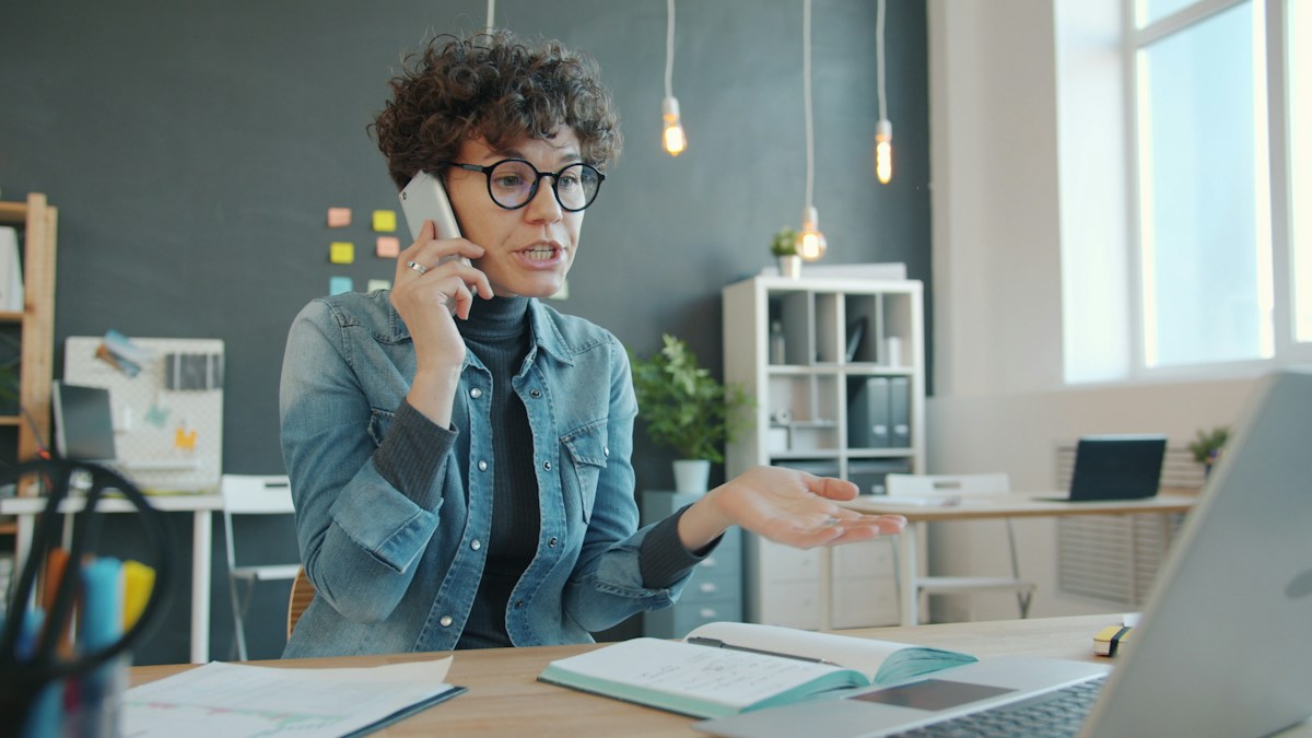 What signs show an AI coaching vendor is ready to scale across your organization?
