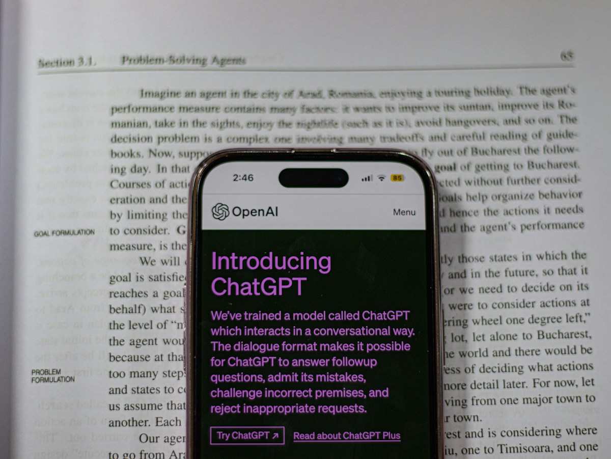 What Is AI Coaching, and How Is It Different from Chatbots? A CHRO's Implementation Guide