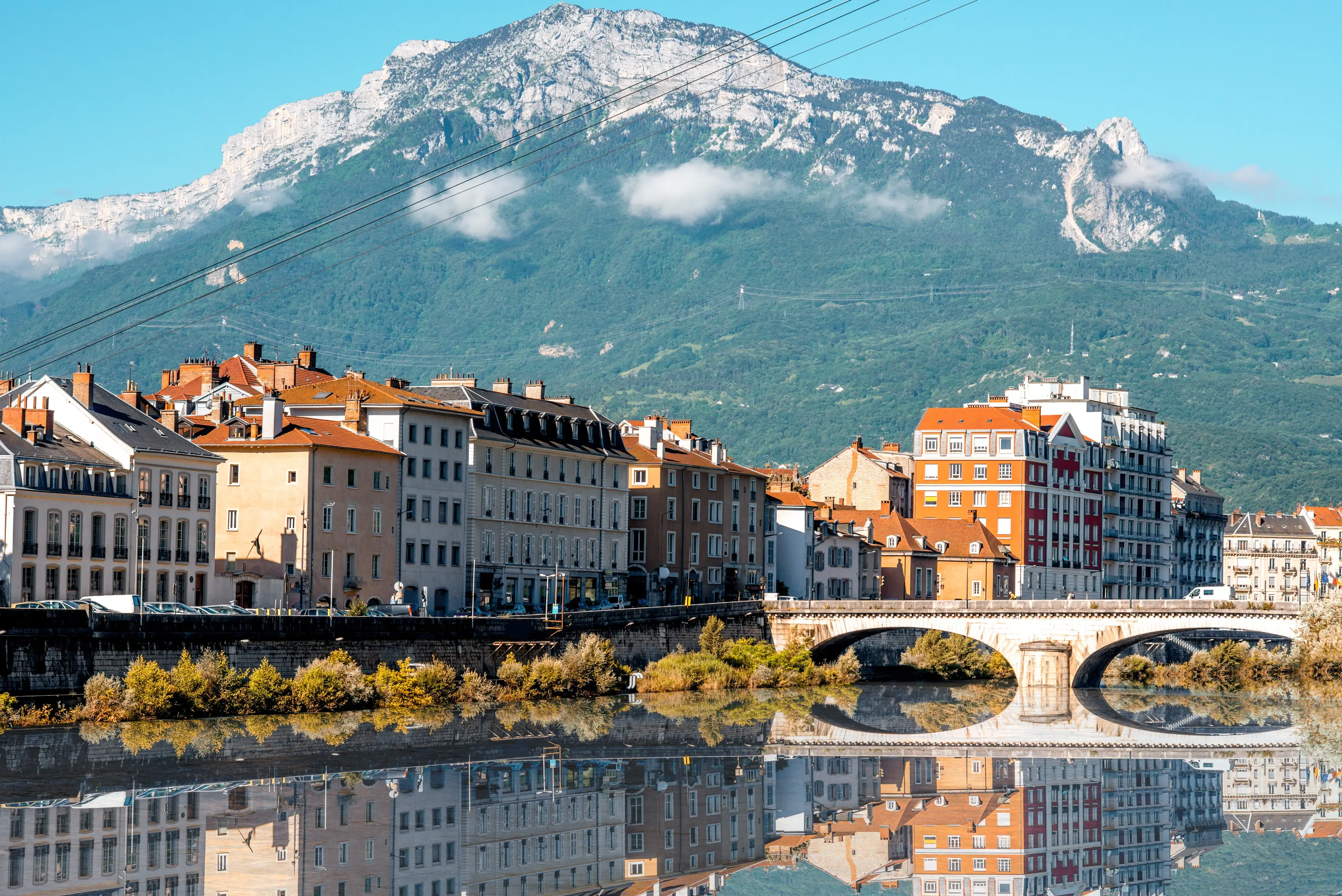Grenoble international students 2024