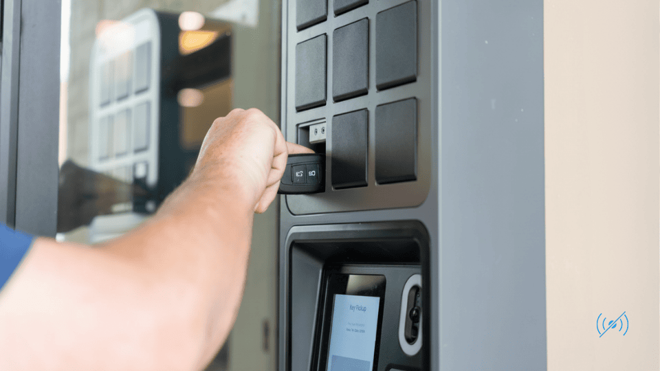 Le personnel d’une concession accède aux clés d’un