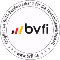 Logo des BVFI mit dem Text ‚Mitglied im BVFI-Bundesverband für die Immobilienwirtschaft‘ und der Website www.bvfi.de.