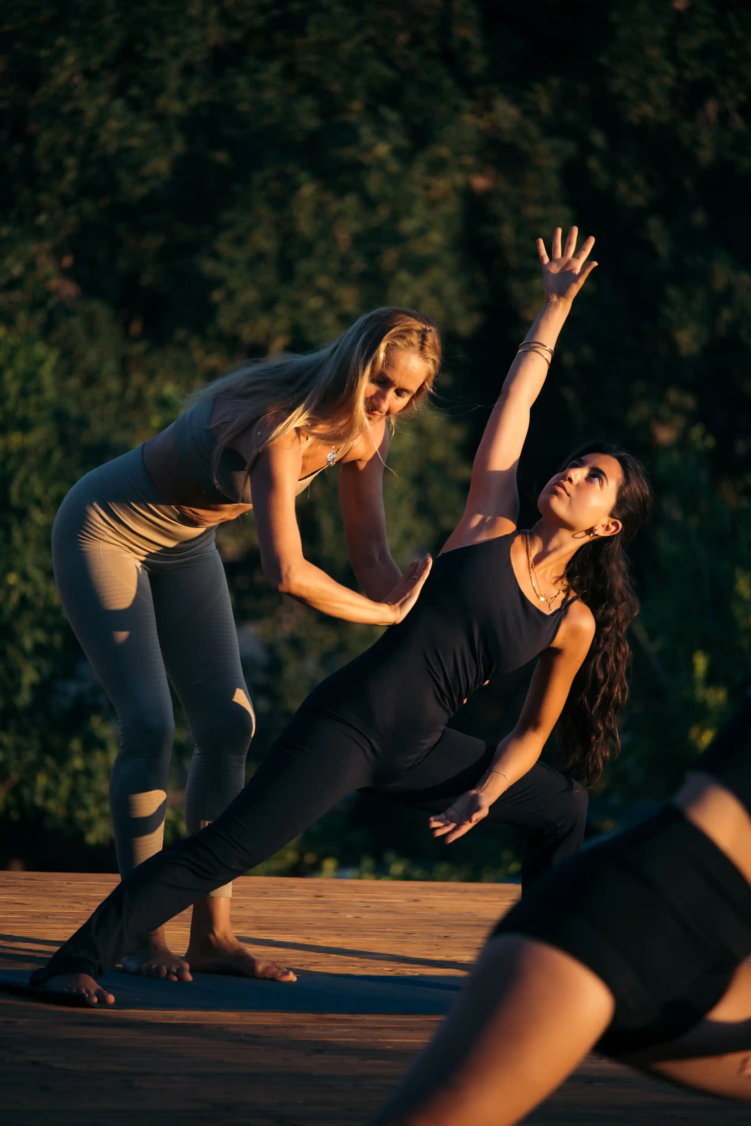 Yogapraxis während der Yogalehrer Ausbildung auf Zypern – Blogartikel: Flow State durch Yoga