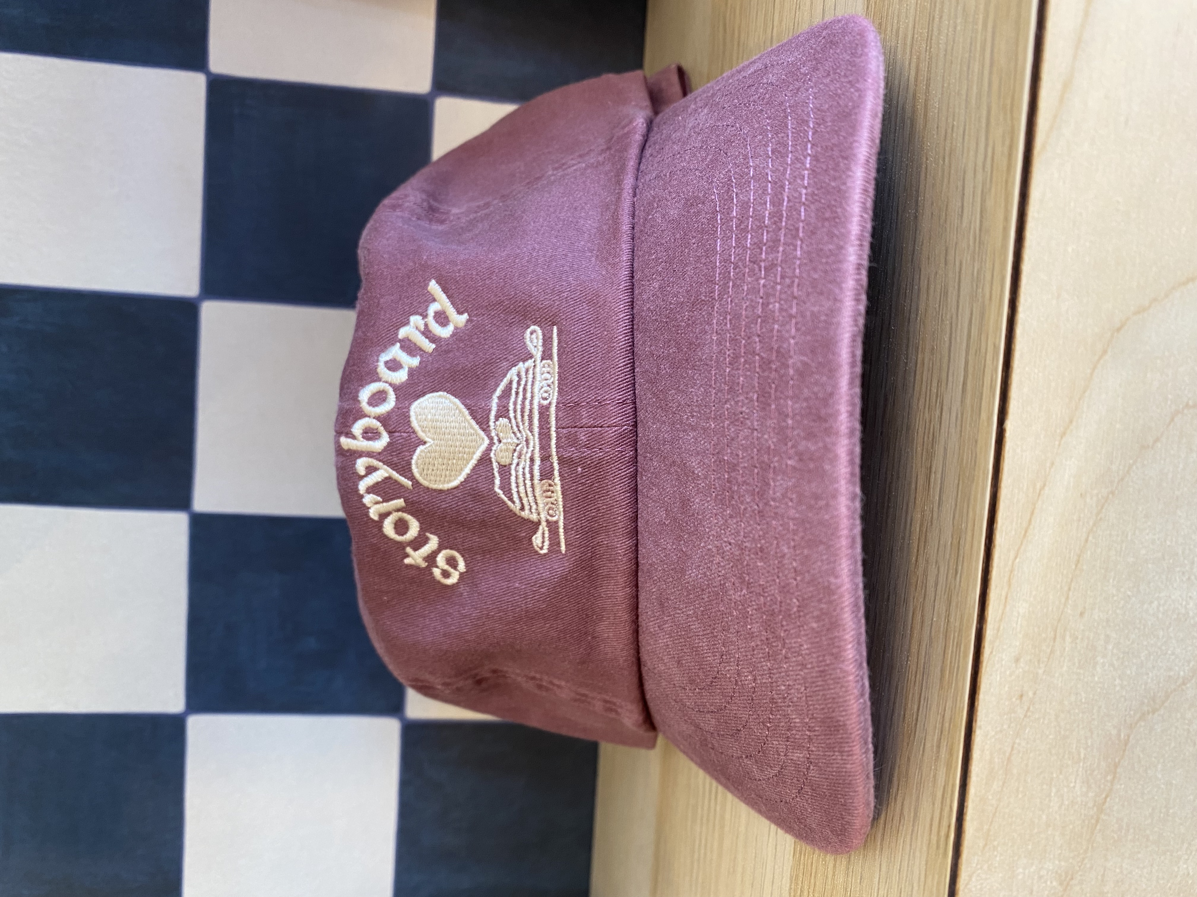 Love that logo! Love this colorway!