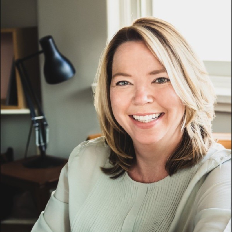 Angela Dunbar