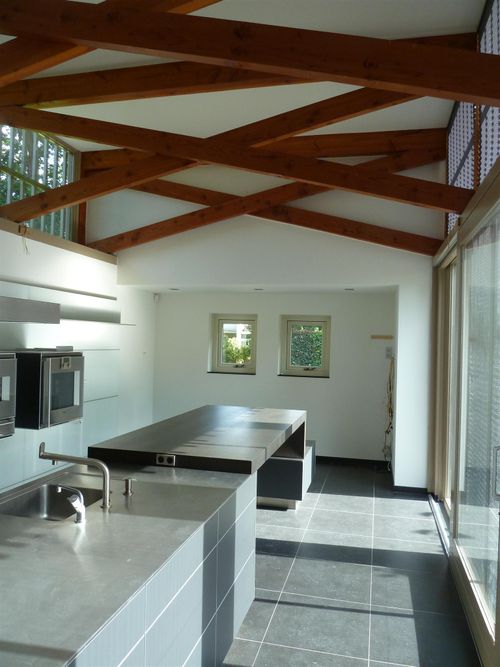 Van school naar zorggebouw: duurzame transformatie van een voormalig schoolpand naar een woonzorglocatie in CLT