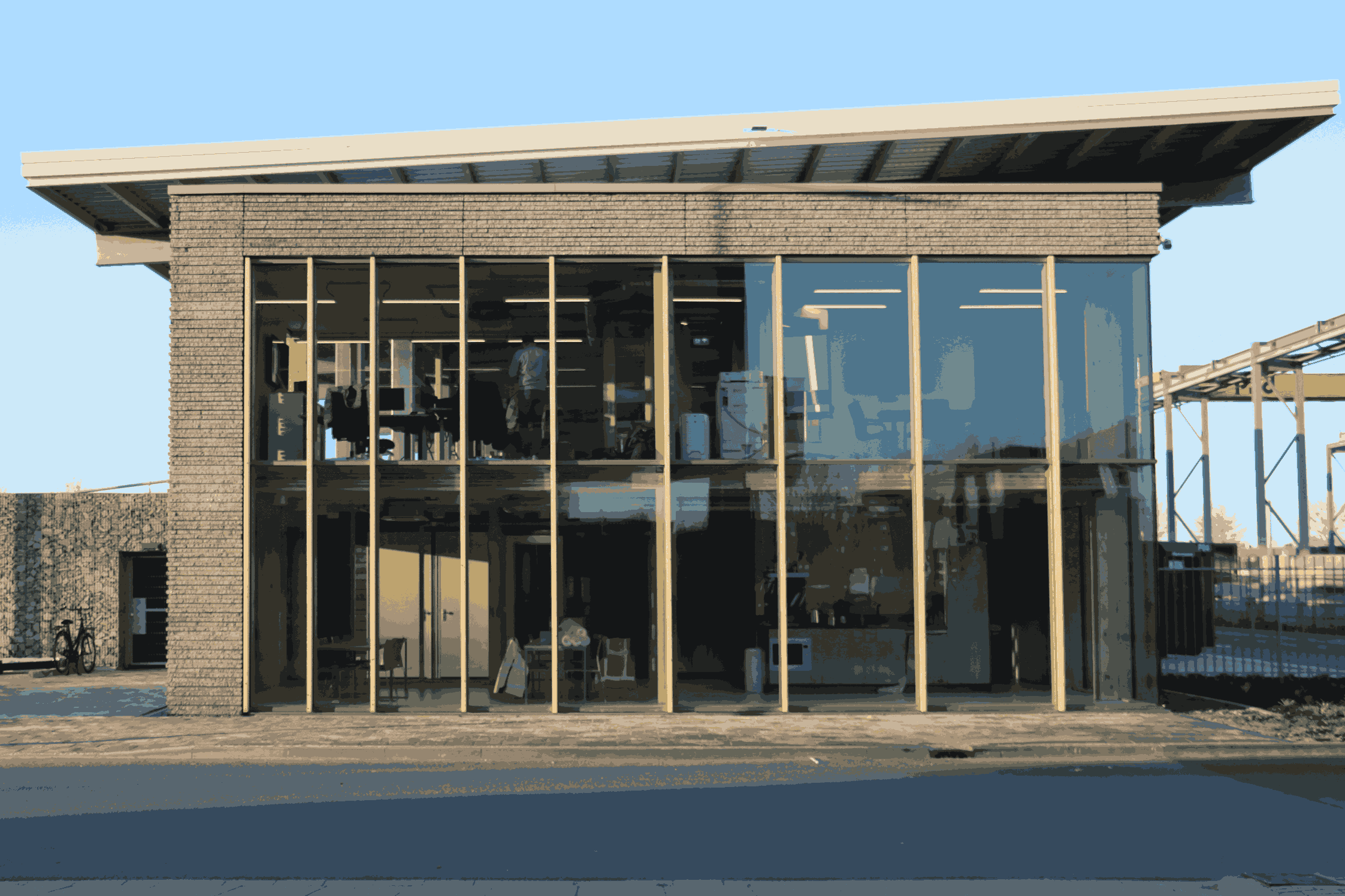 CLT kantoor en entreegebouw in massieve houtbouw bij het Grondstoffen Inzamelstation Lansingerland