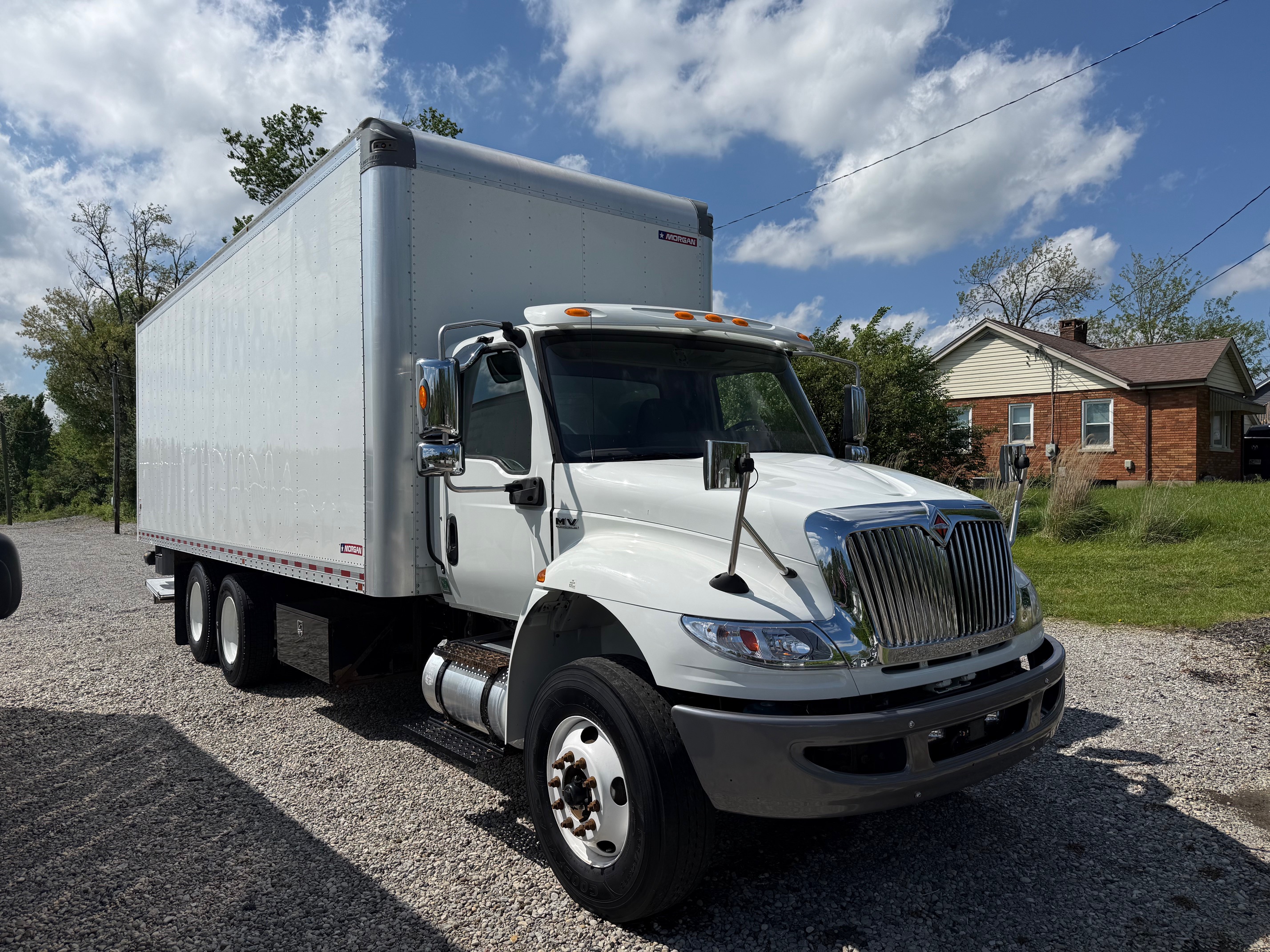 2022 International MV607 Cargo Truck - 3HAEVTAR2NL632784