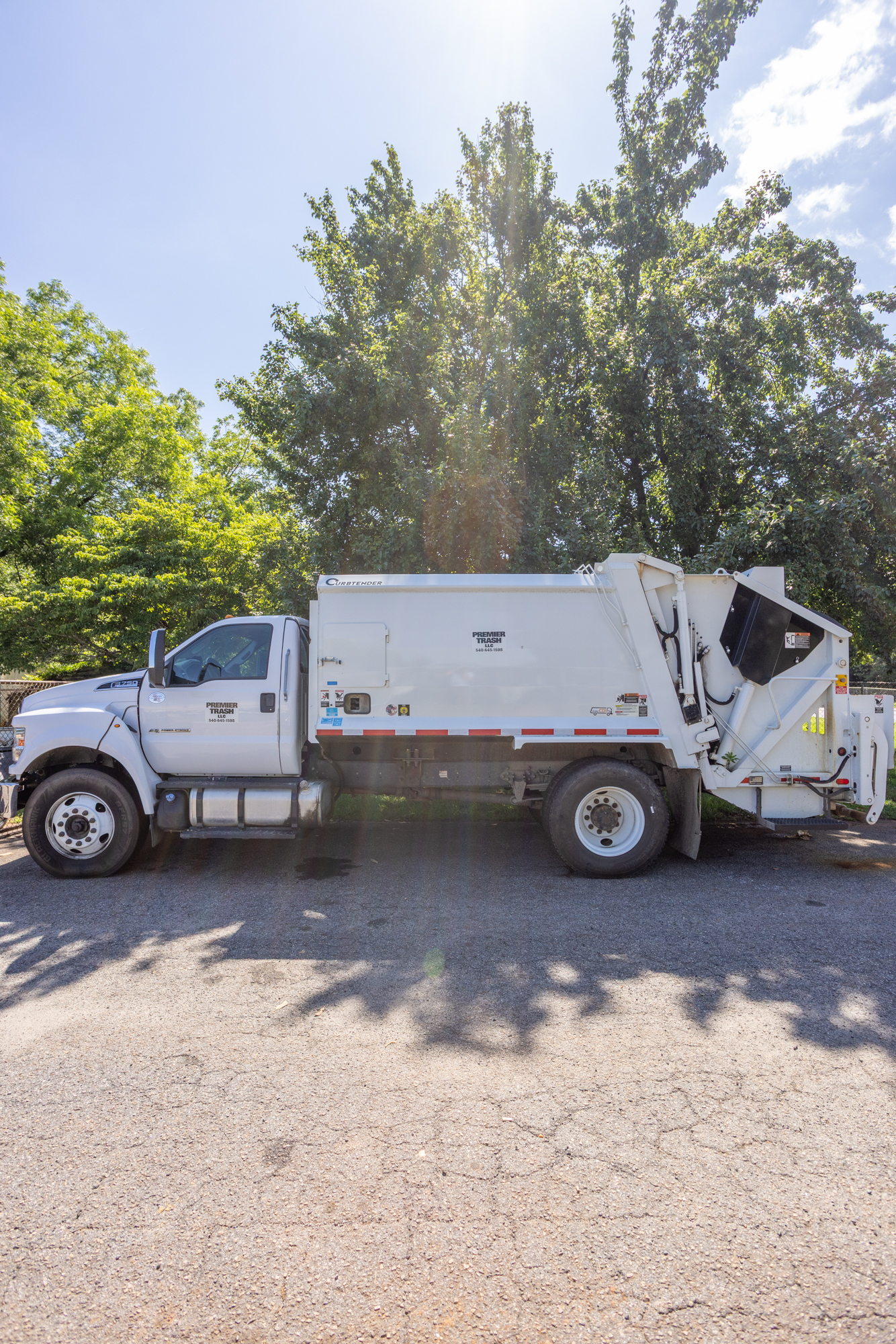 2022 Ford F-750 Trash Truck with Curbtender Quantum Rear Loader