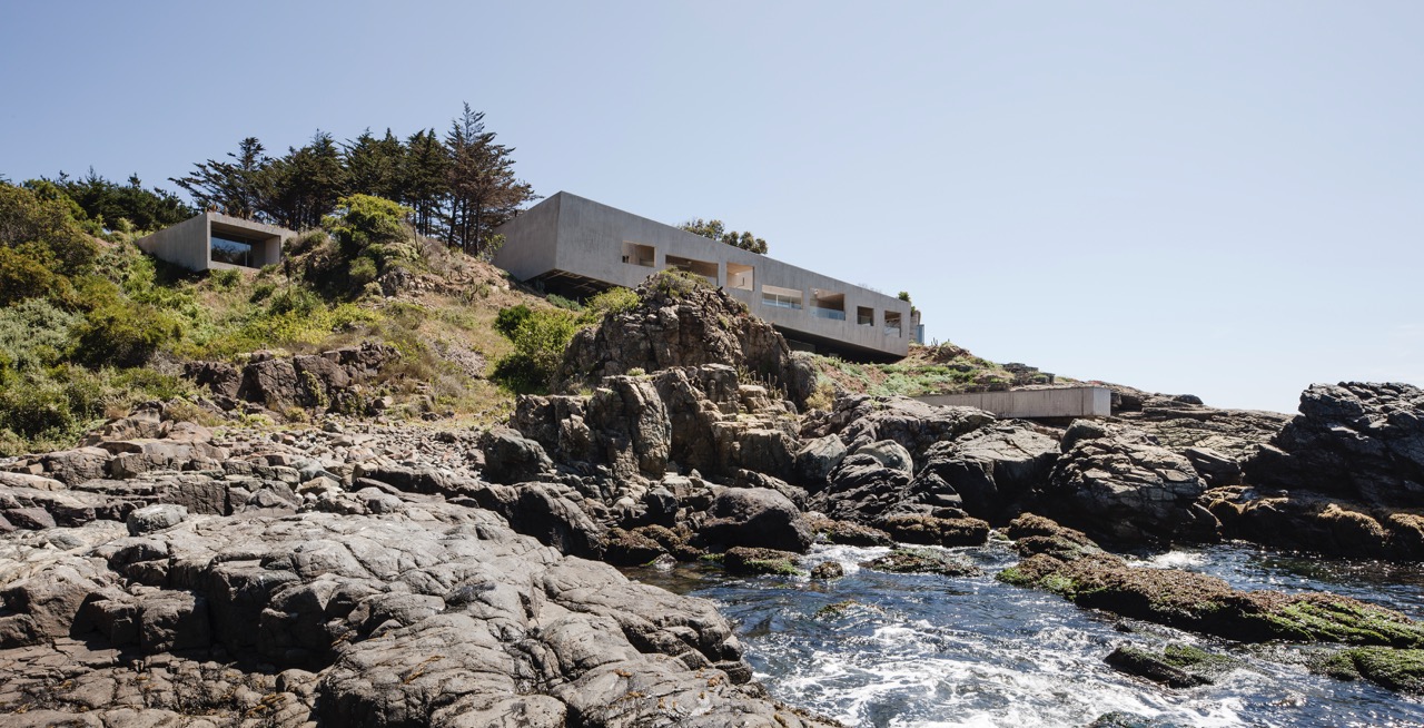 Una pausa para mirar: treinta años de la arquitectura de Felipe Assadi en un libro