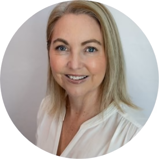Rowena Riddell-Oosthuizen