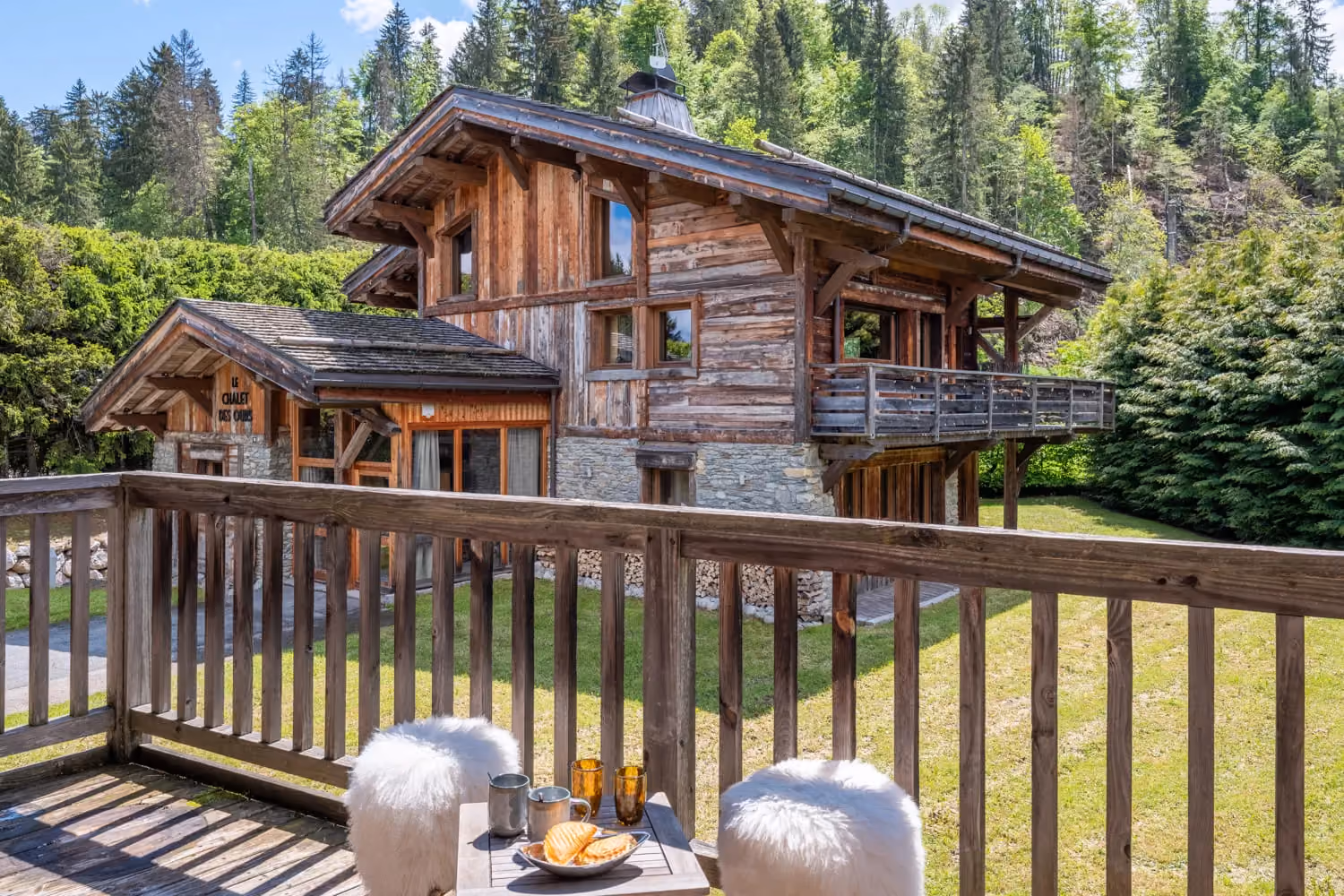 Owner of an exceptional chalet in the Alps: