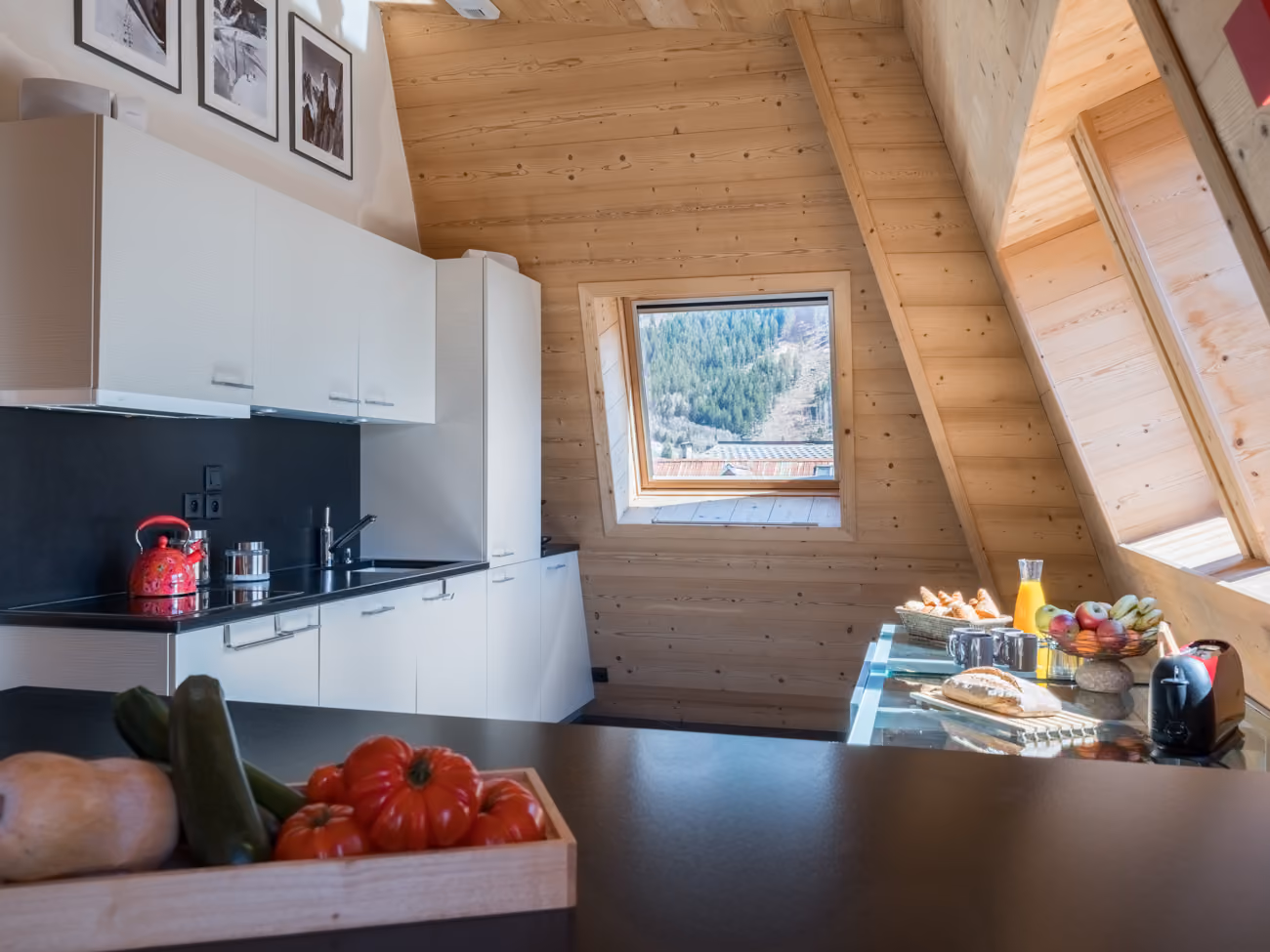 Fully equipped kitchen at the penthouse overlooking the Chamonix mountains