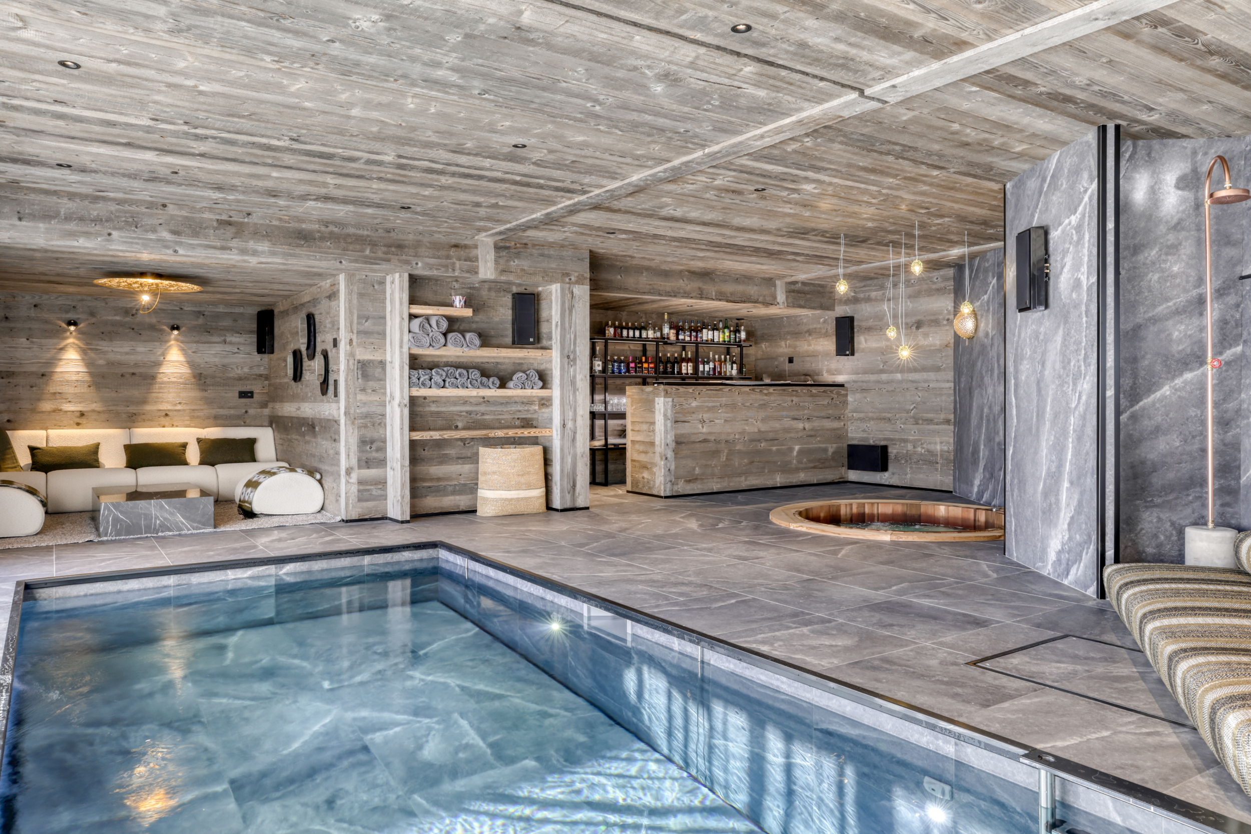 Location de chalet avec jacuzzi et spa dans les Alpes