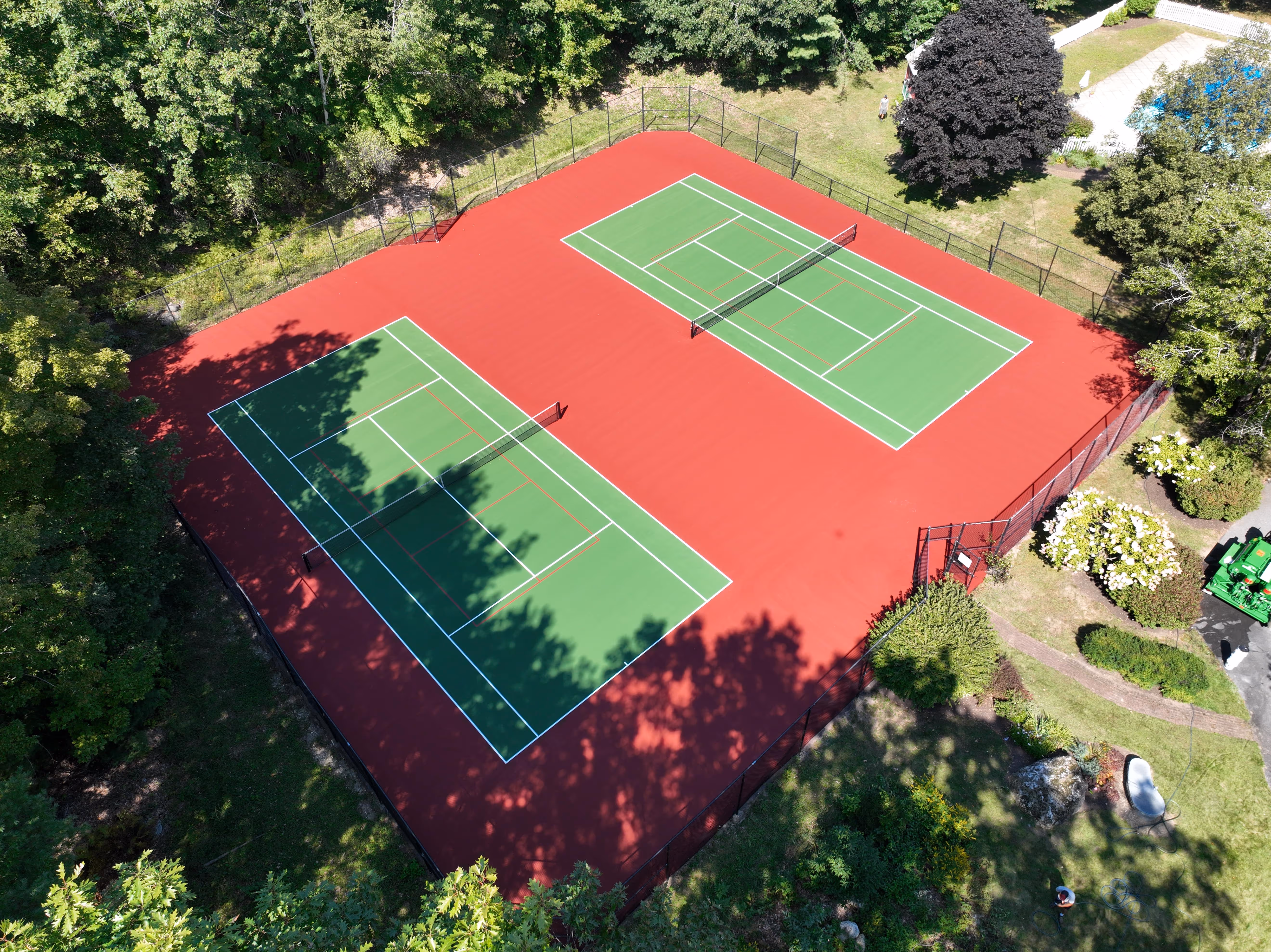 Finishing & Maintenance -tennis court 
