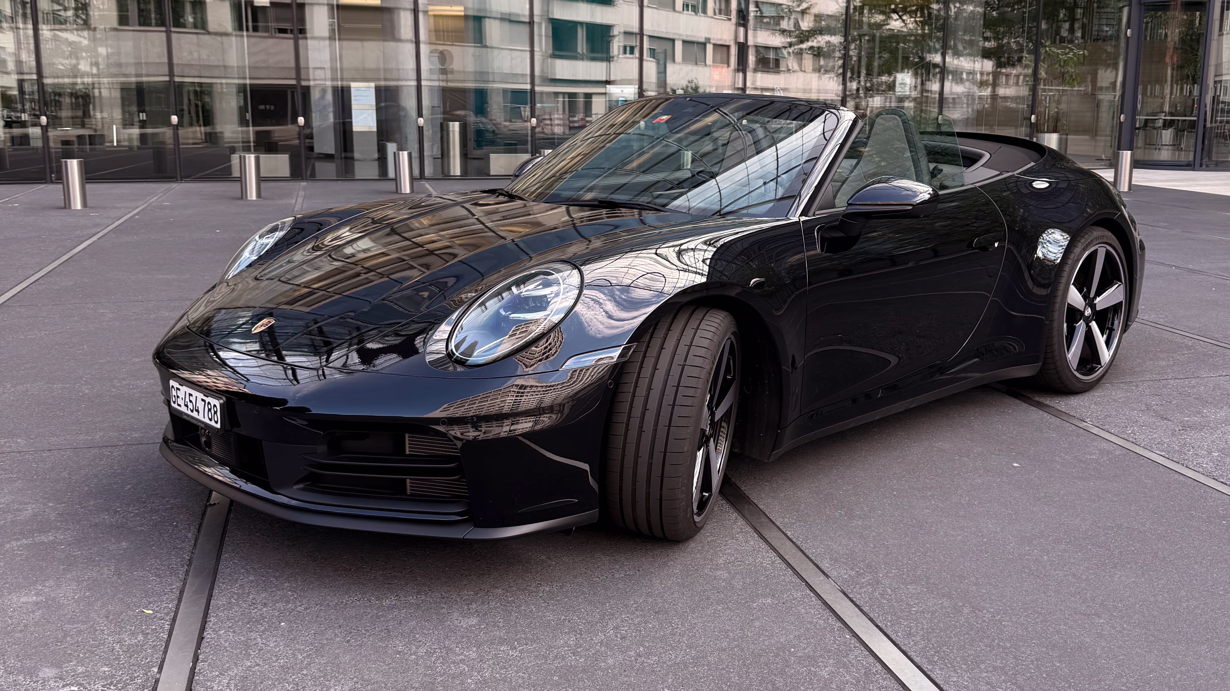 Location Porsche 911 en Suisse, coupé sportif haute performance
