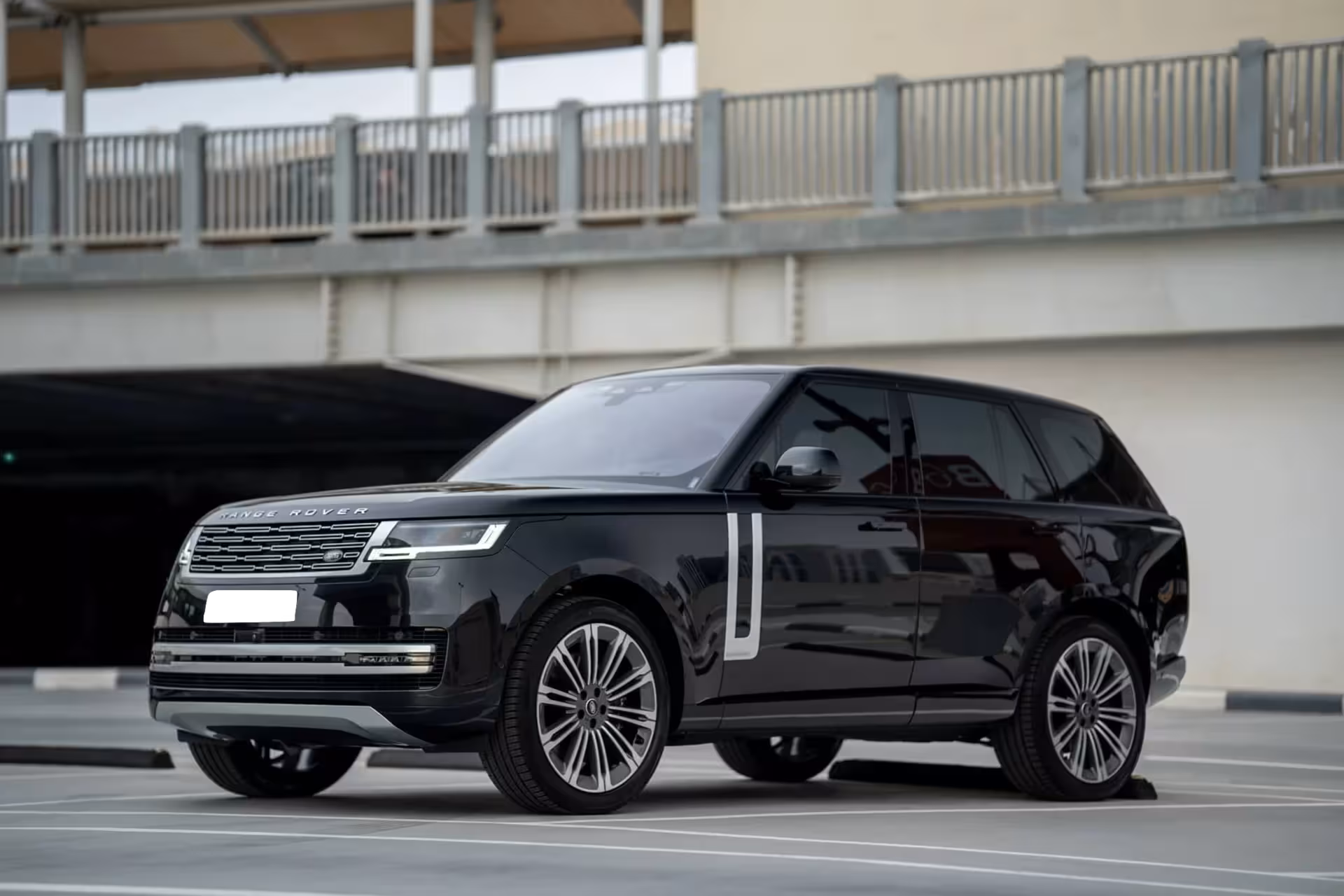 Range Rover Autobiography rental in Switzerland, a luxurious and refined SUV